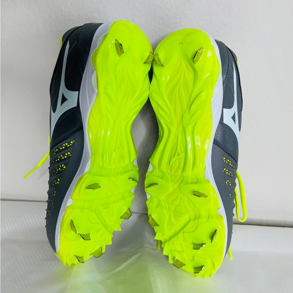 Mizuno Women's 9-Spike Advanced Sweep 3 Softball Cleat - Size 8.5 - Picture 4 of 7